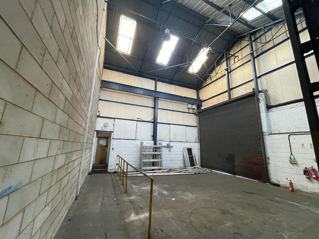 Plant Hire Warehouse — Commercial Asset Assessment & Dilapidation Inspection – image 4